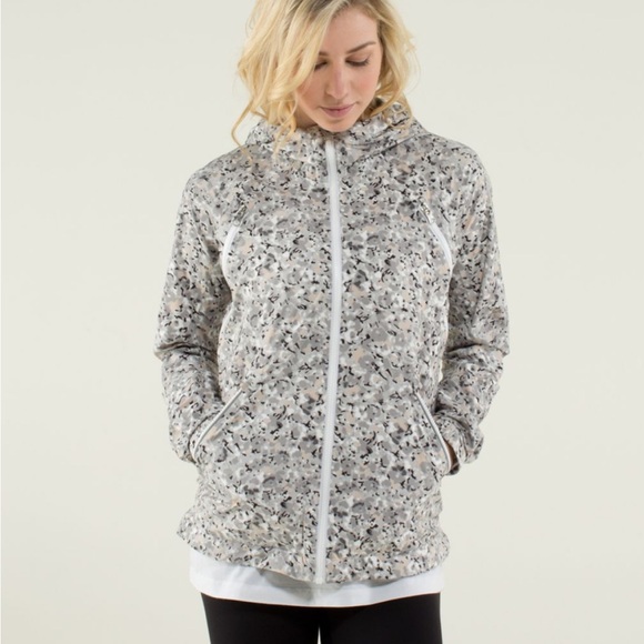lululemon Rise & Shine Jacket II - Picture 3 of 9